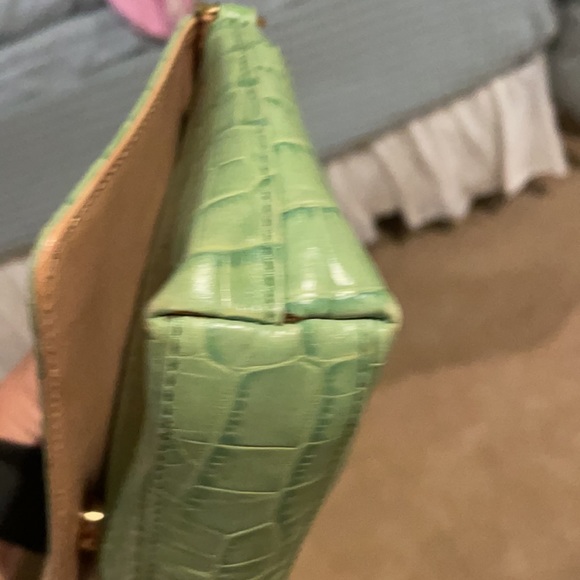 Leather lime green Kate Spade lizard purse - Picture 14 of 14